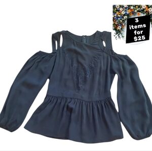 Chelsea and Walker Black Blouse Crepe Cold Shoulder Sz 6